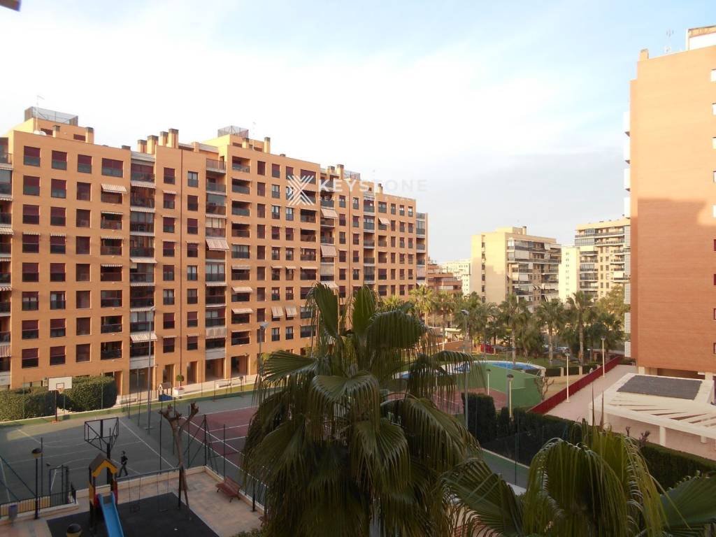 Piso de 98 m² en Alicante