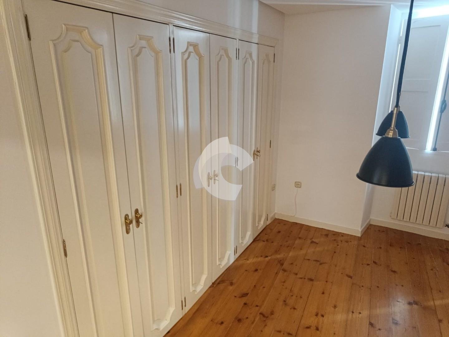 Piso de 240 m² en Ourense