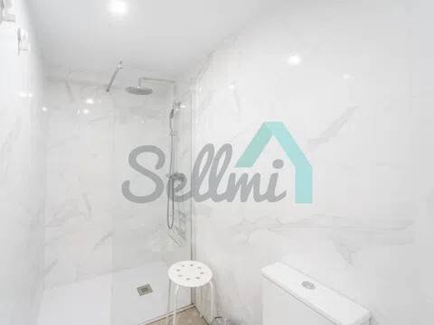 Piso de 80 m² en Oviedo