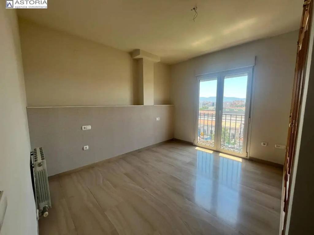 Piso de 120 m² en Granada