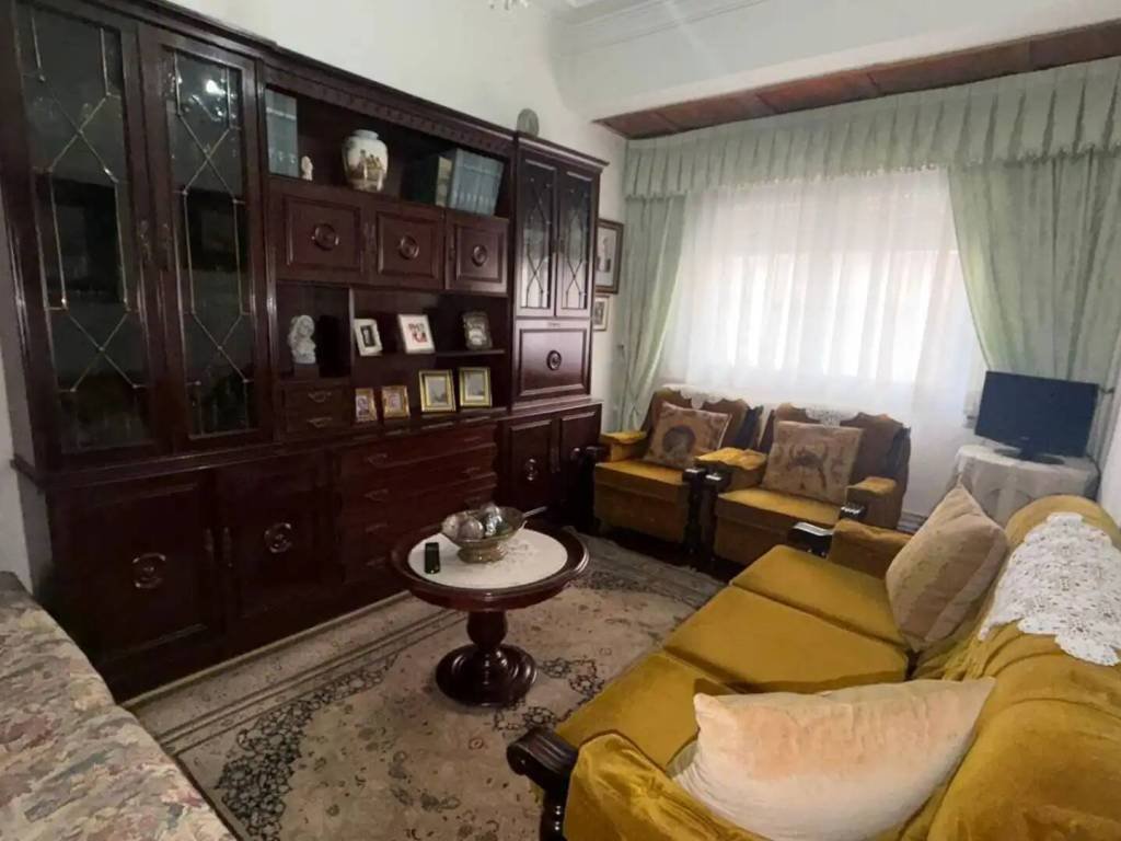 Piso de 80 m² en Ourense