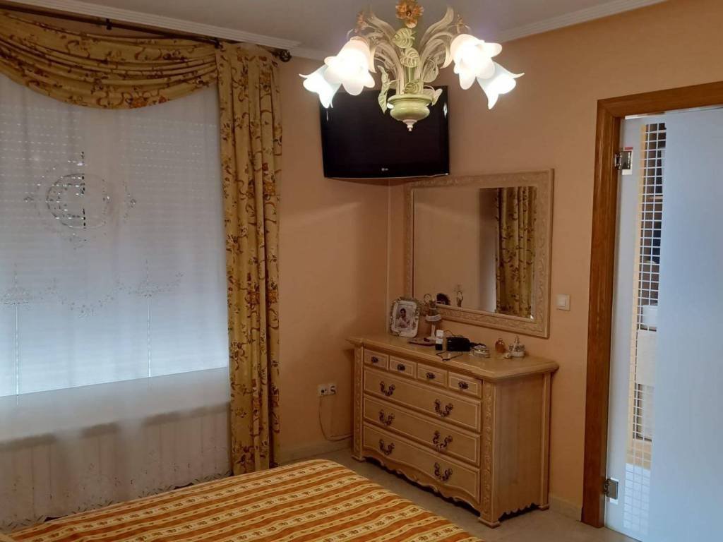 Casa de 220 m² a Petrer