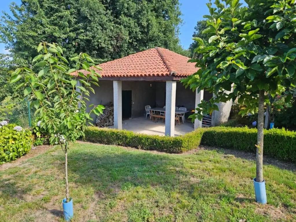 Casa de 200 m² en Baños de Molgas