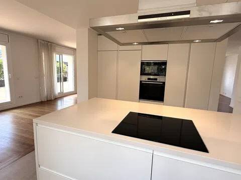 Wohnung 323 m² in Barcelona