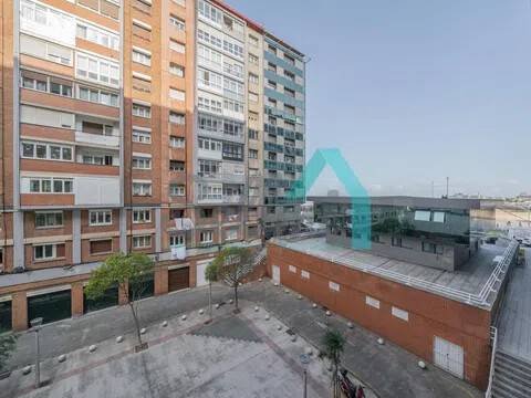 Piso de 84 m² en Gijón