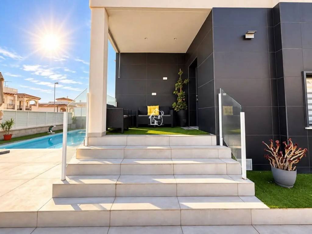 Casa de 144 m² en Orihuela