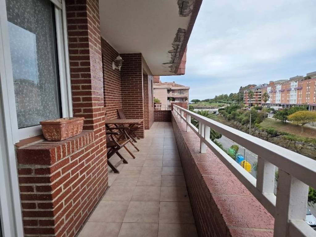 Piso de 105 m² en Castro-Urdiales