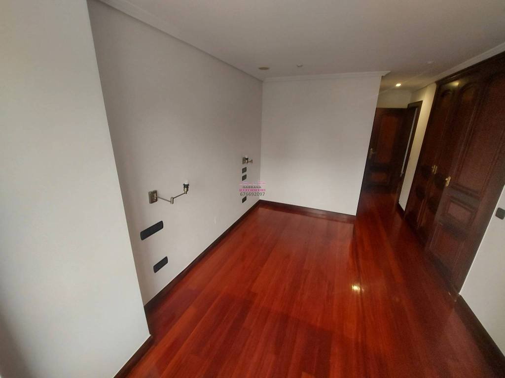 Piso de 86 m² en Vigo