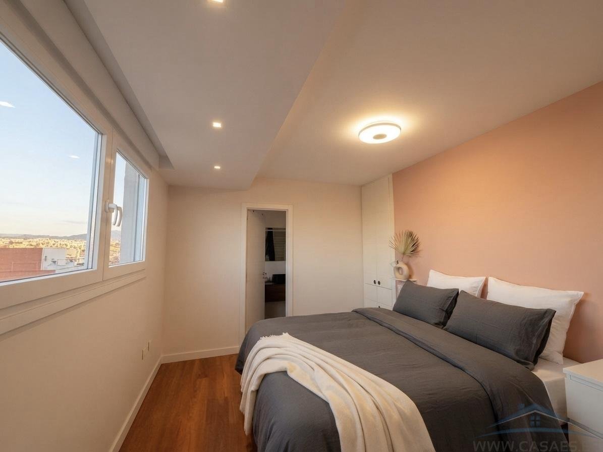 Piso de 140 m² en Almería