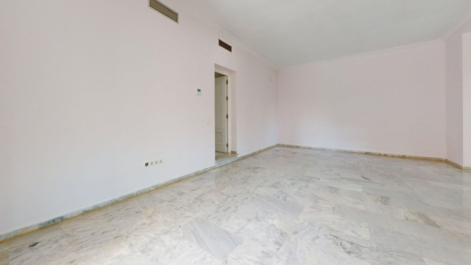 Haus 370 m² in Mairena del Aljarafe