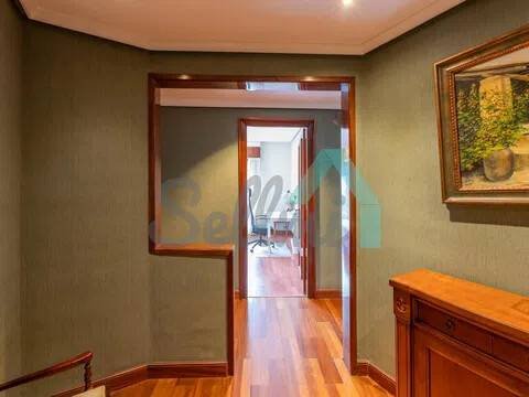 Piso de 122 m² en Oviedo