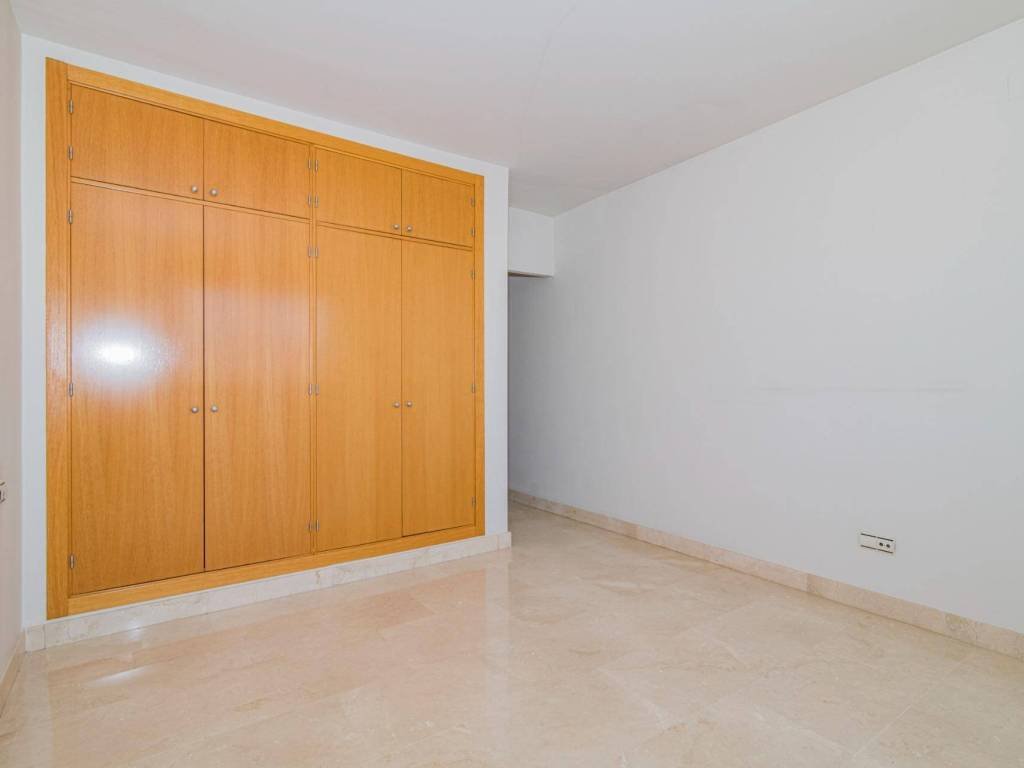 Piso de 101 m² en Granada