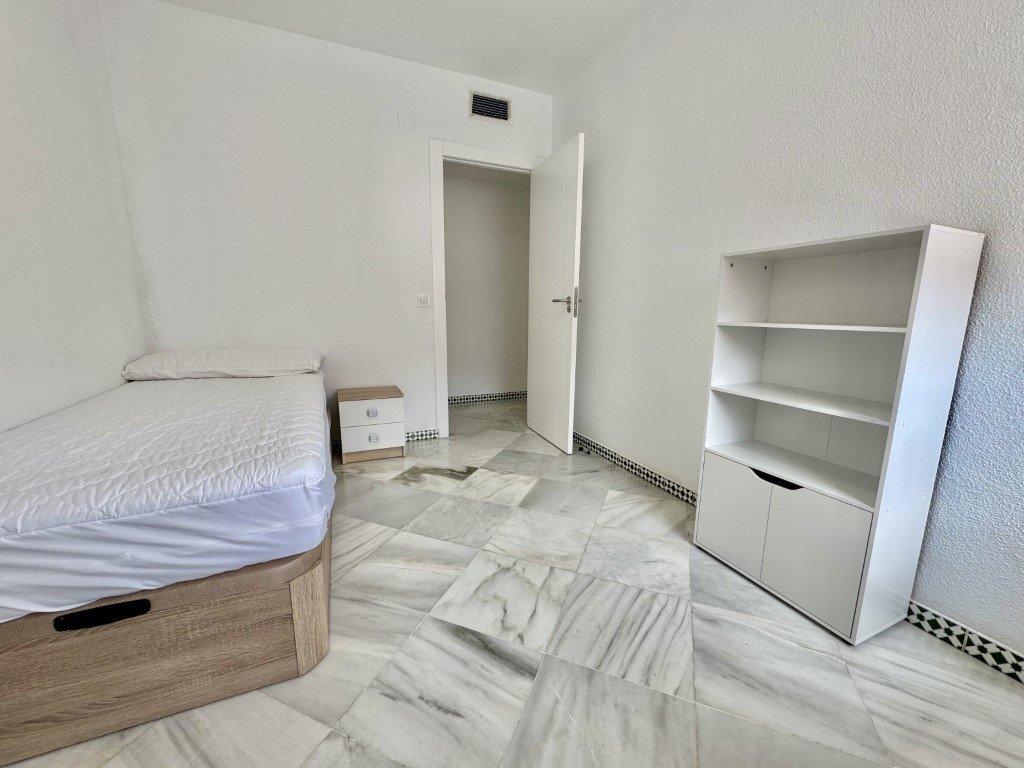 Habitación 14 m², Córdoba
