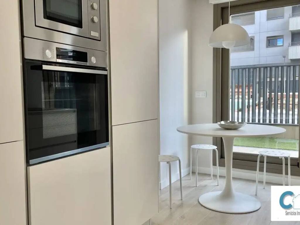 Piso de 80 m² en Pamplona