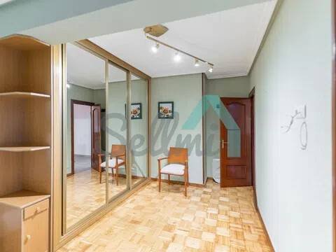 Piso de 78 m² en Oviedo