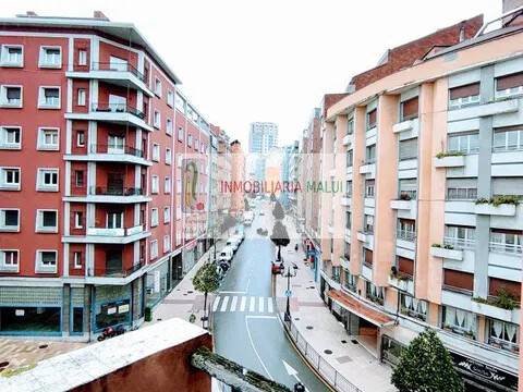 Wohnung 120 m² in Oviedo