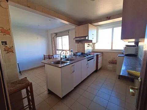 Zimmer 190 m², Valencia