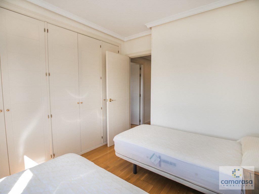 Pis de 136 m² a Àvila
