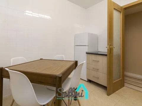Piso de 80 m² en Oviedo