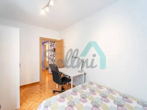 Piso de 81 m² en Oviedo
