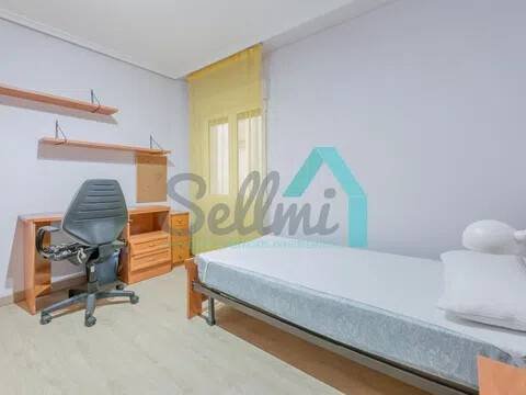 Piso de 120 m² en Oviedo
