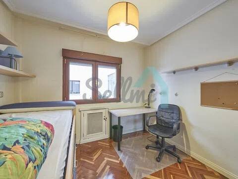 Pis de 113 m² a Oviedo
