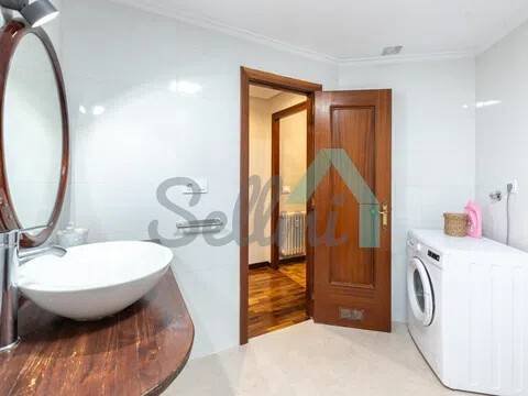 Piso de 140 m² en Oviedo