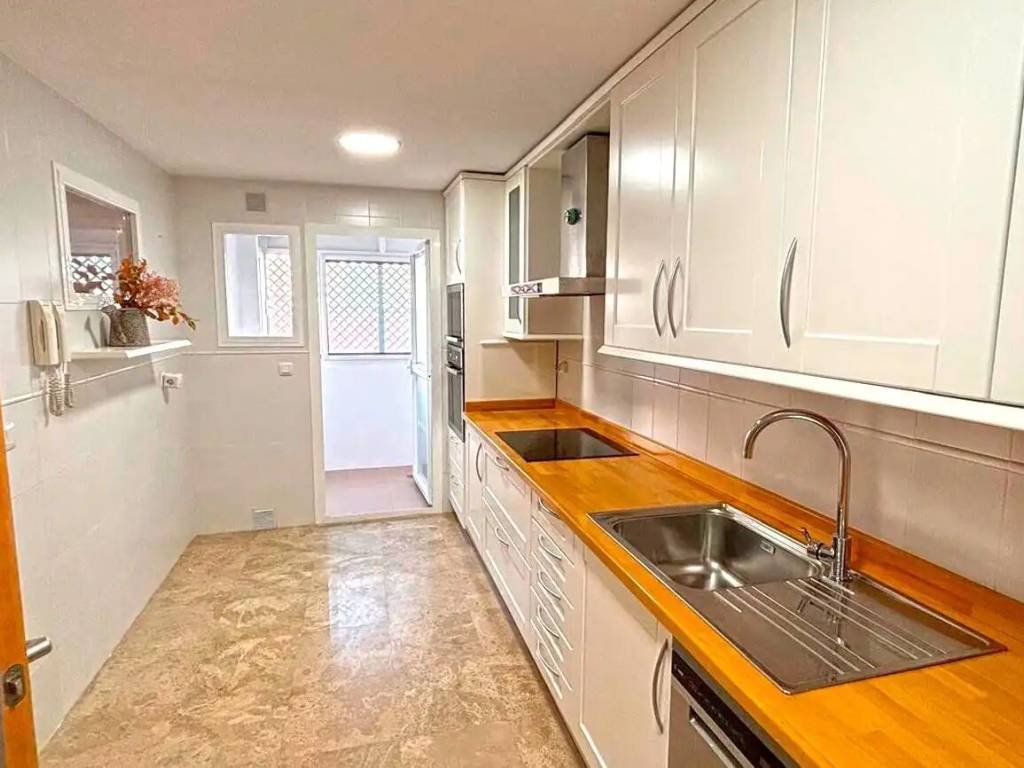 Casa de 151 m² a Tomares