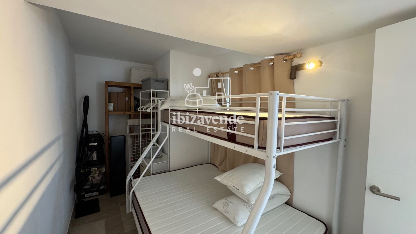 Квартира 100 м² в Eivissa