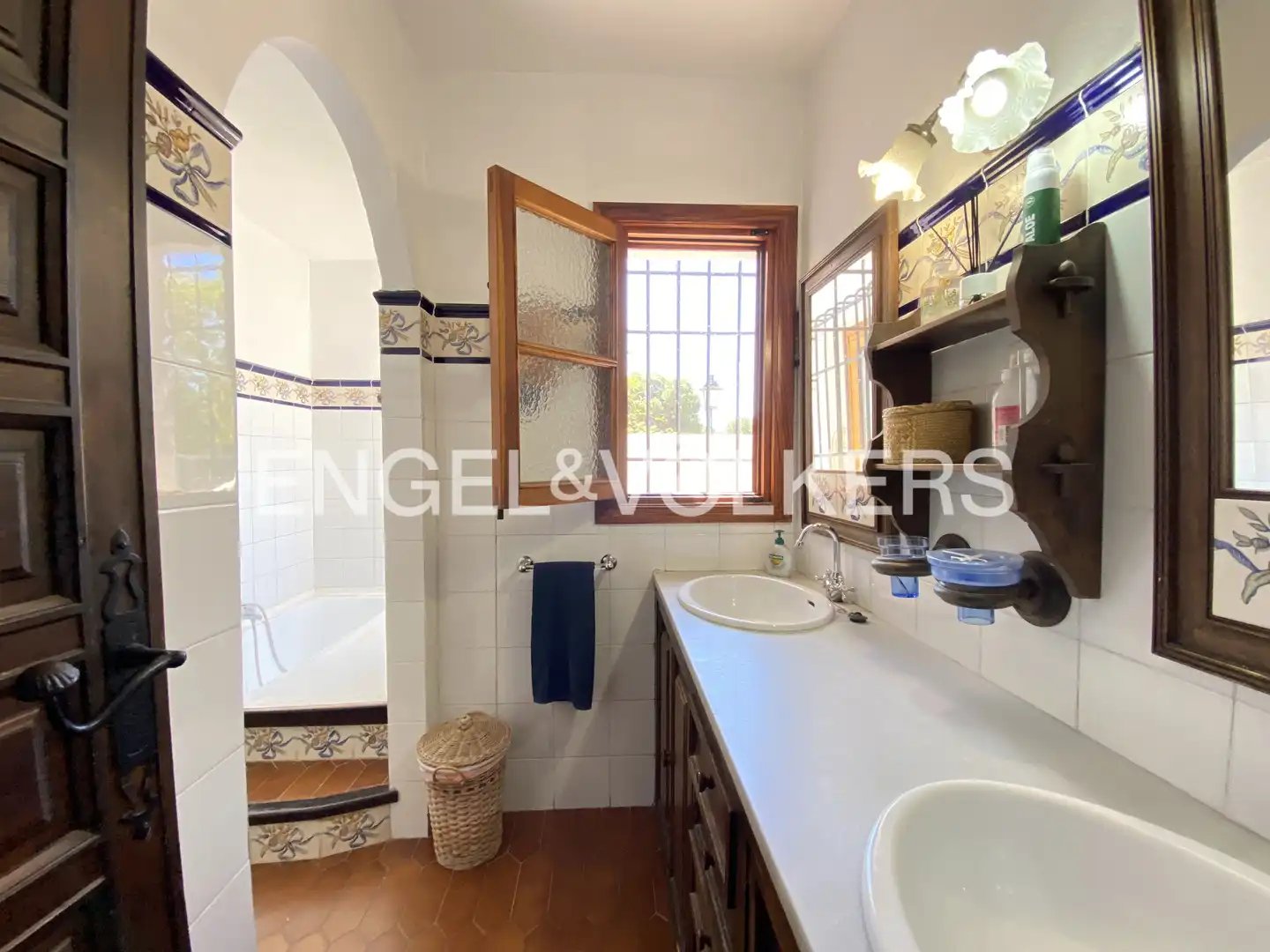 Appartement 380 m² à Nàquera / Náquera