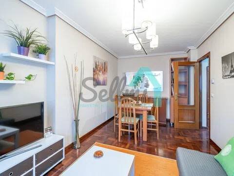 Pis de 61 m² a Gijón