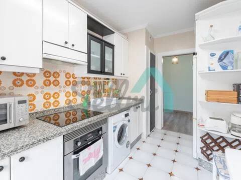 Piso de 80 m² en Oviedo