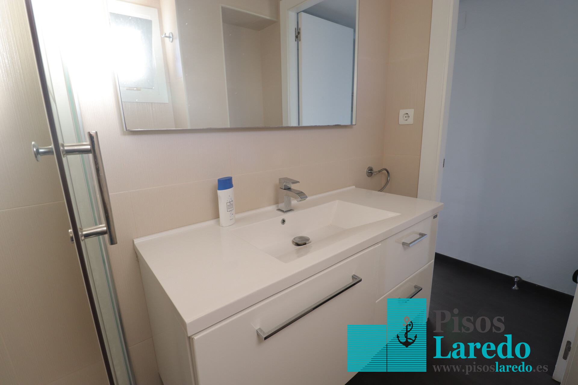 Piso de 65 m² en Laredo