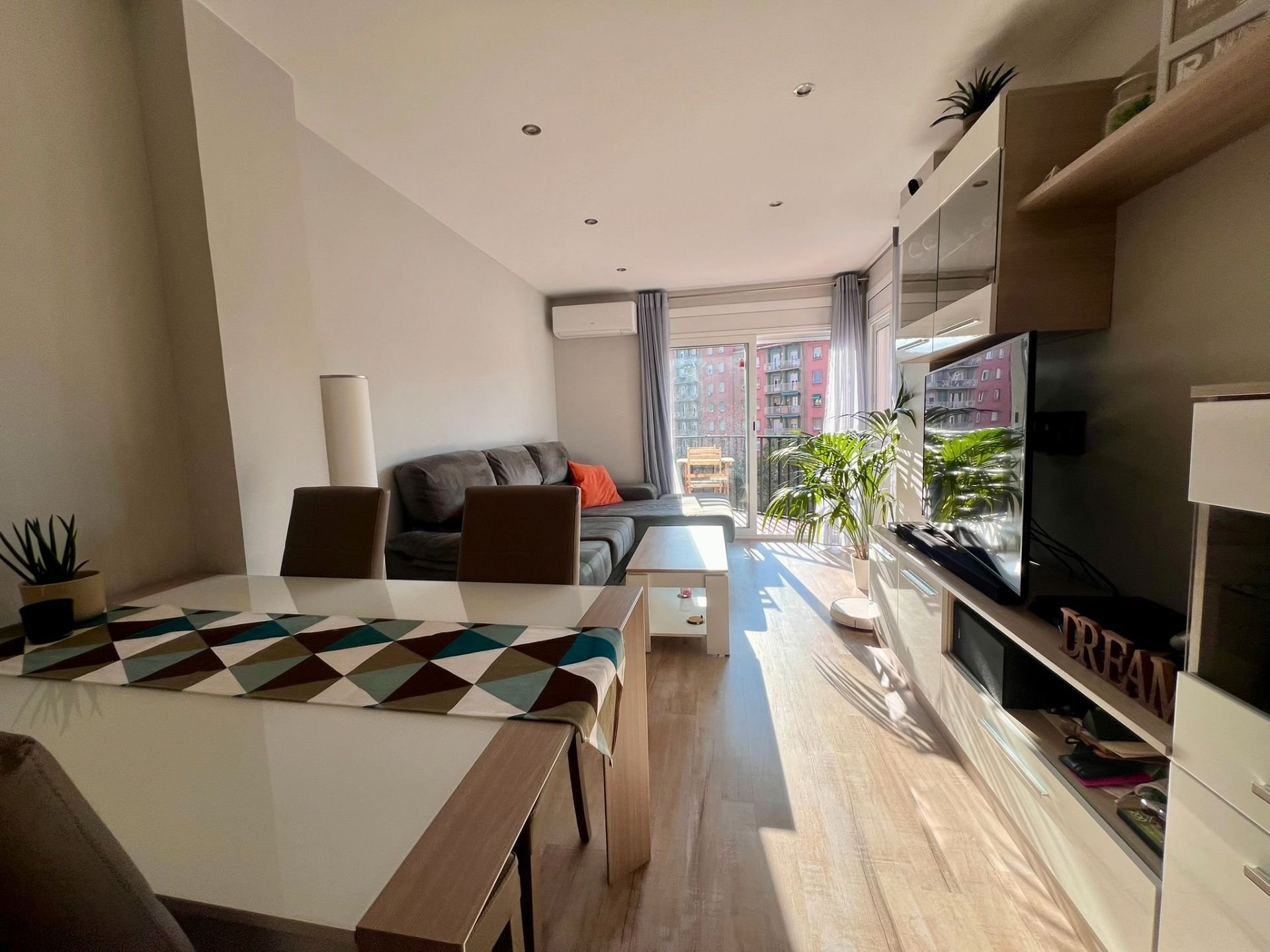 Wohnung 79 m² in Barcelona