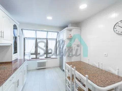 Piso de 107 m² en Oviedo