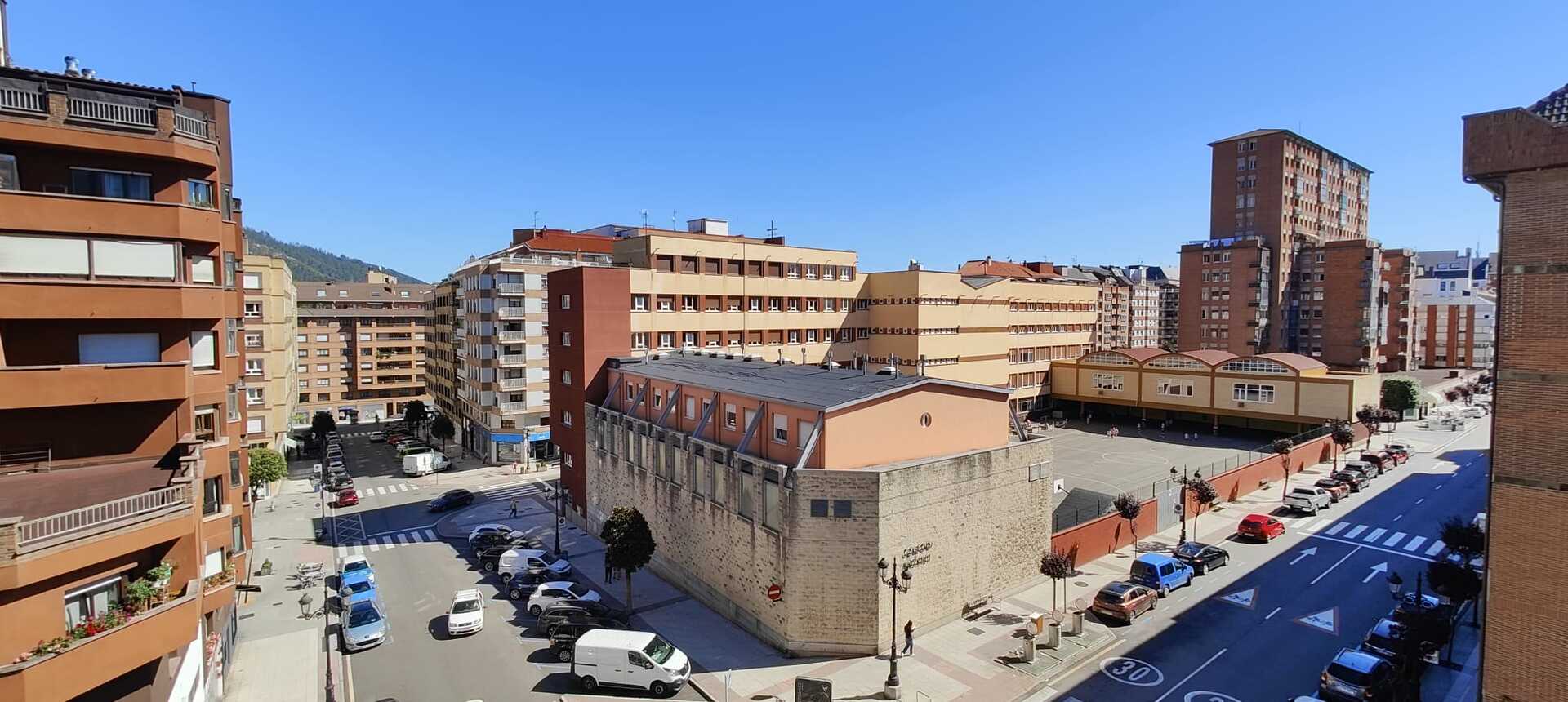 Piso de 82 m² en Oviedo