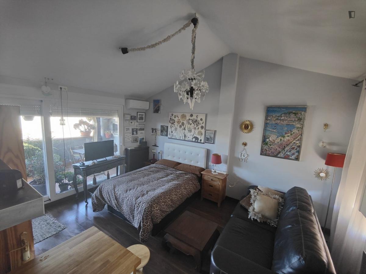 Habitación 35 m², Churriana de la Vega