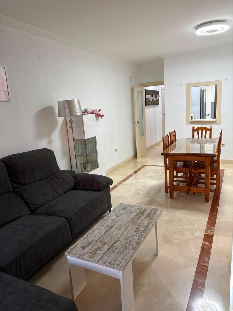 Piso de 88 m² en Motril