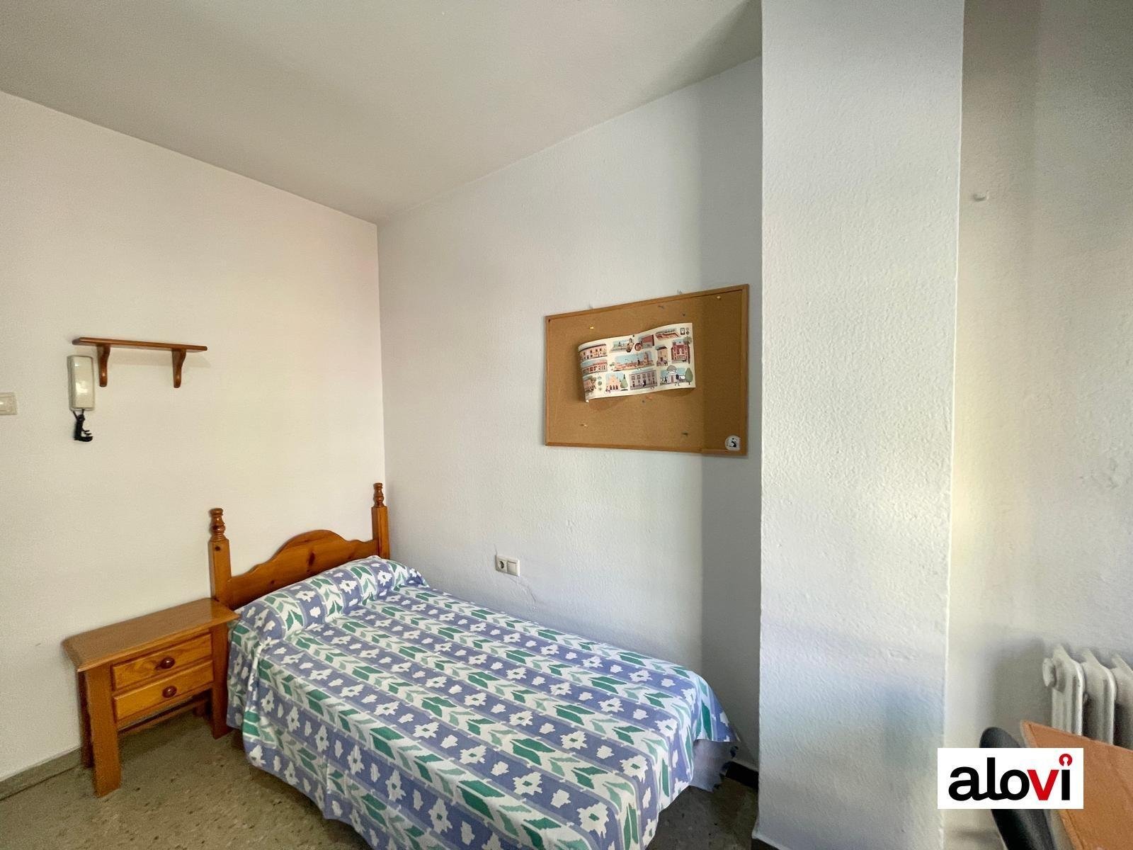 Habitación 200 m², Granada