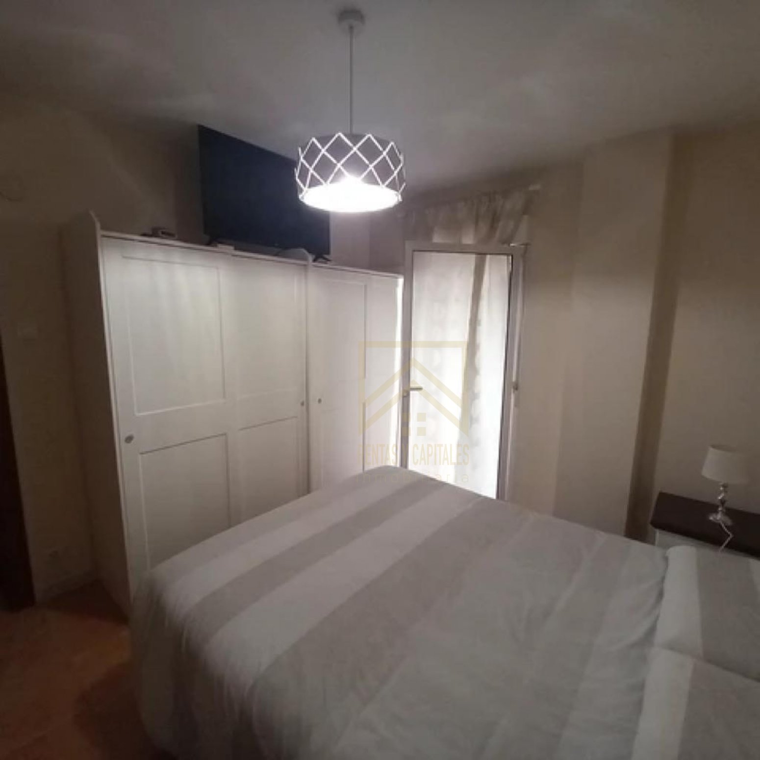 Piso de 90 m² en Camargo