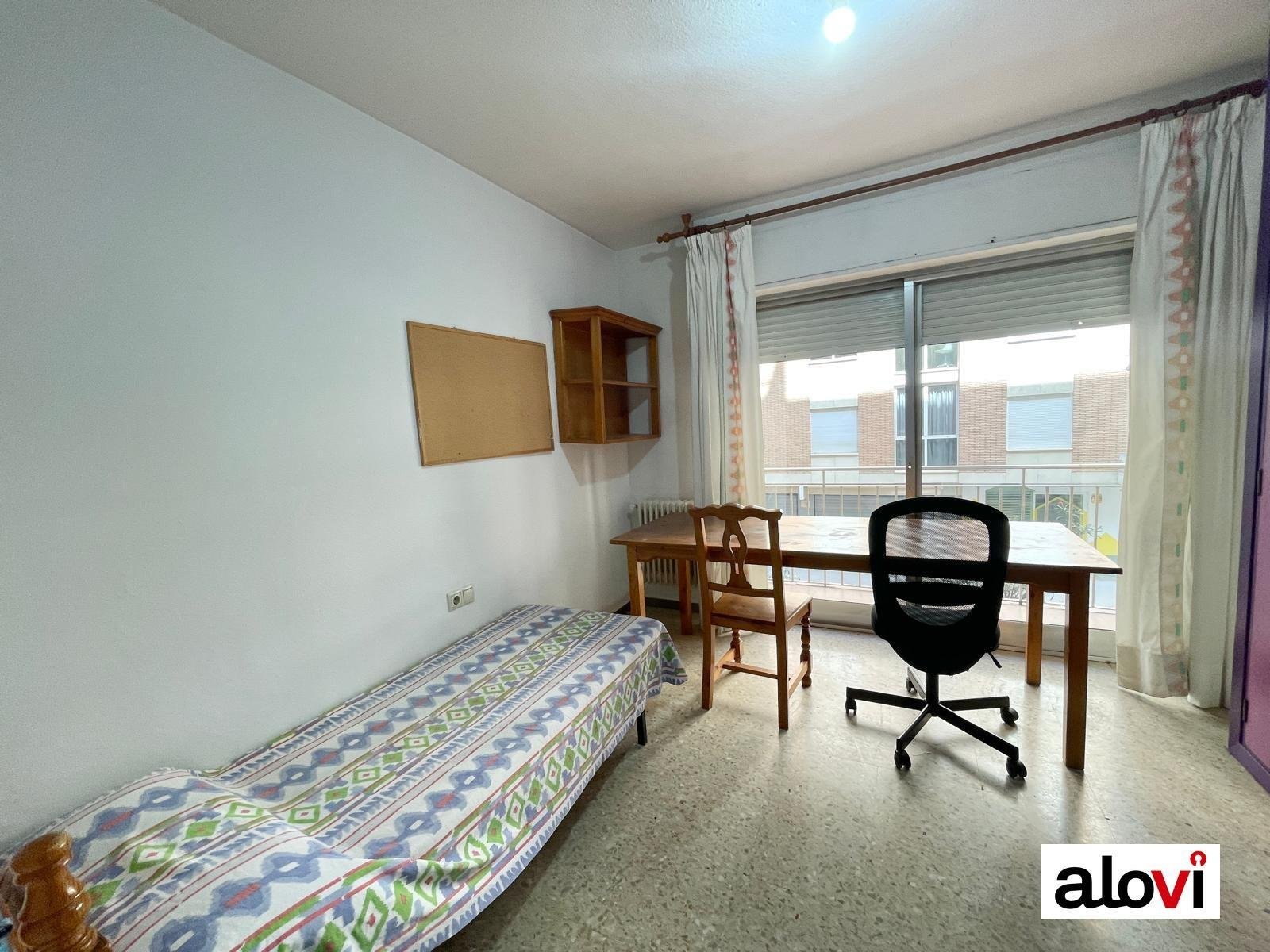 Habitación 200 m², Granada