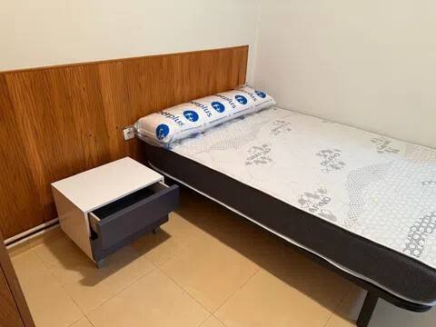 Habitación 140 m², Lérida