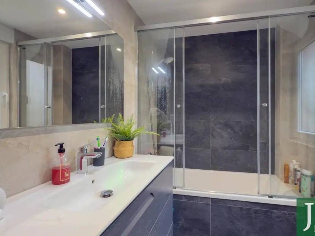 Piso de 80 m² en Santander