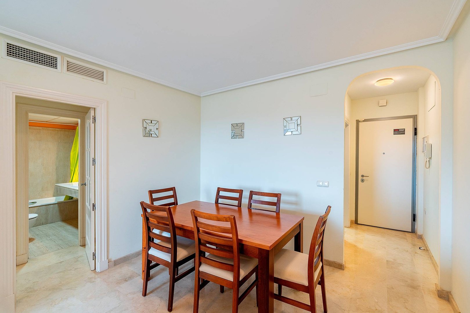 Wohnung 98 m² in Roquetas de Mar