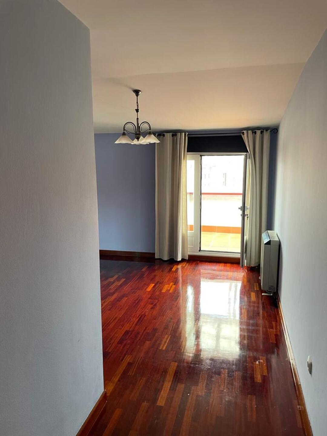 Piso de 80 m² en Poio