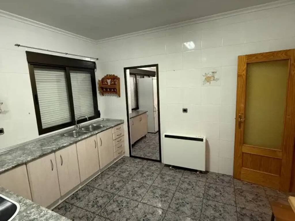 Piso de 263 m² en Munera