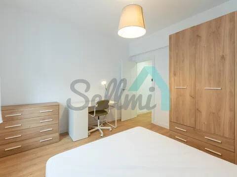 Habitación 122 m², Oviedo