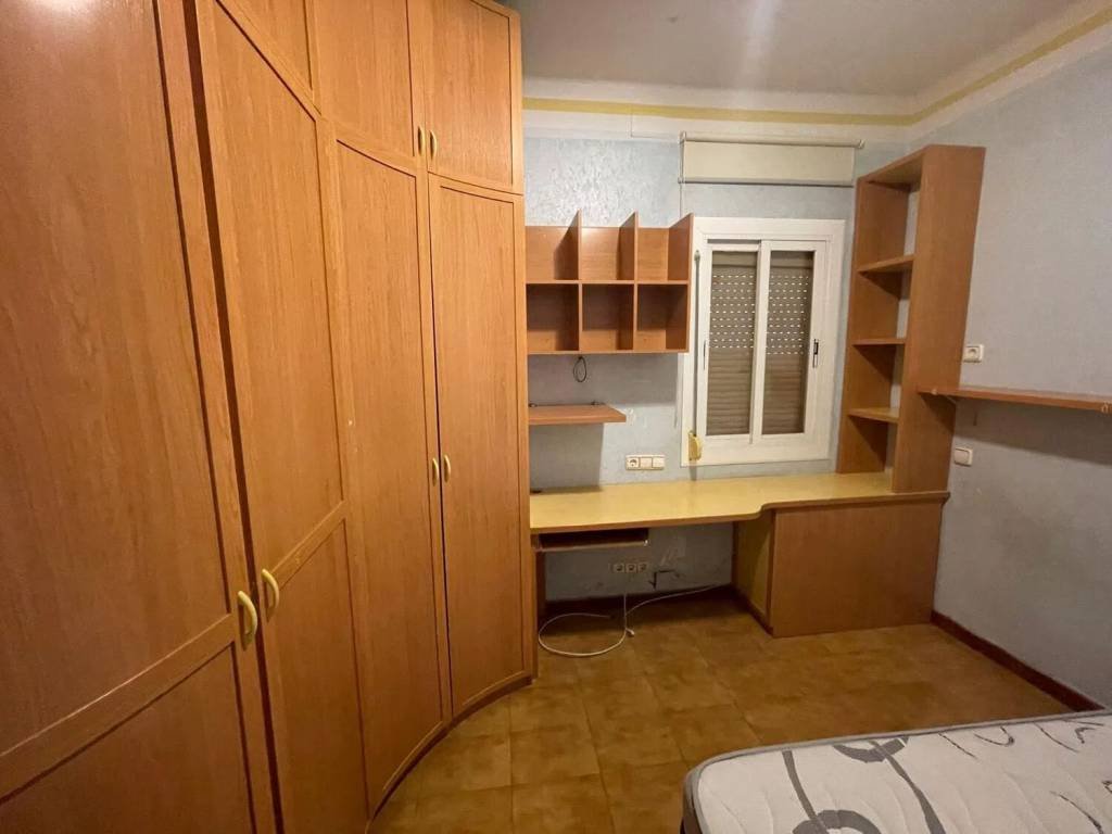 Habitación 130 m², Lérida