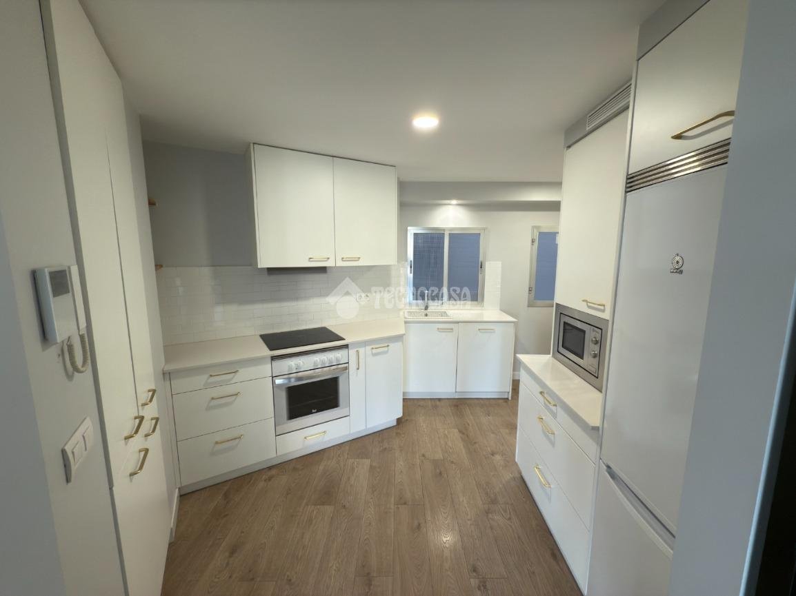 Wohnung 121 m² in Madrid