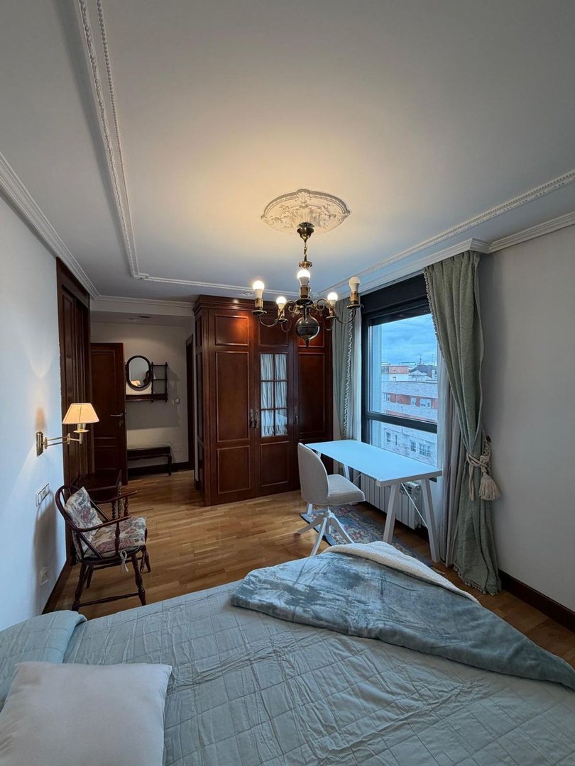 Piso de 120 m² en Oviedo